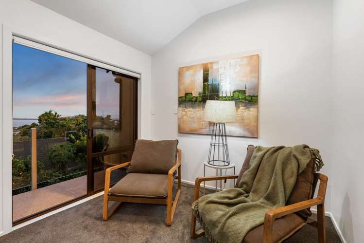 19 Sunrise Avenue Murrays Bay_11