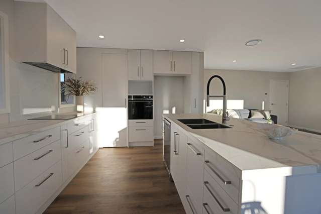 247 Racecourse Road Allenton_4