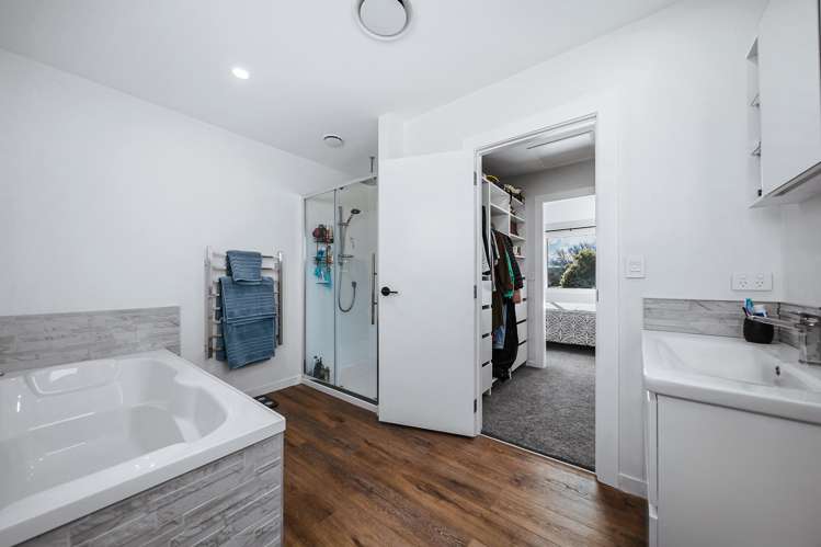 1/44 Mere Road Taupo_14