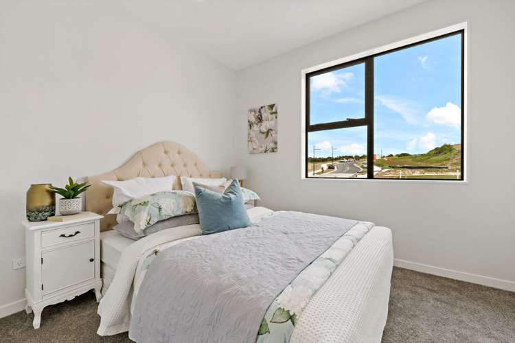 14 Heketara Way Massey_4