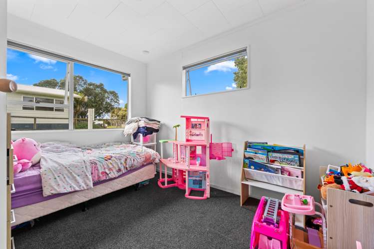 14 Shearwater Street One Tree Point_17