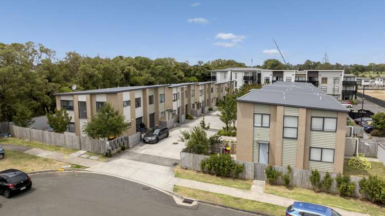 12 Pangu Way Mangere_12