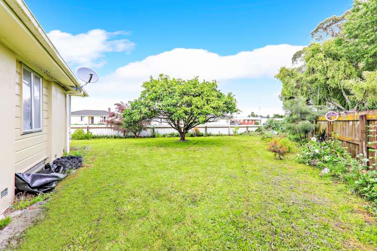 8 Vickers Crescent Mangere_1