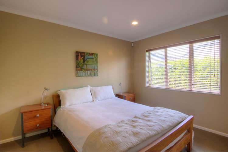 72 Pine Harbour Parade Beachlands_14