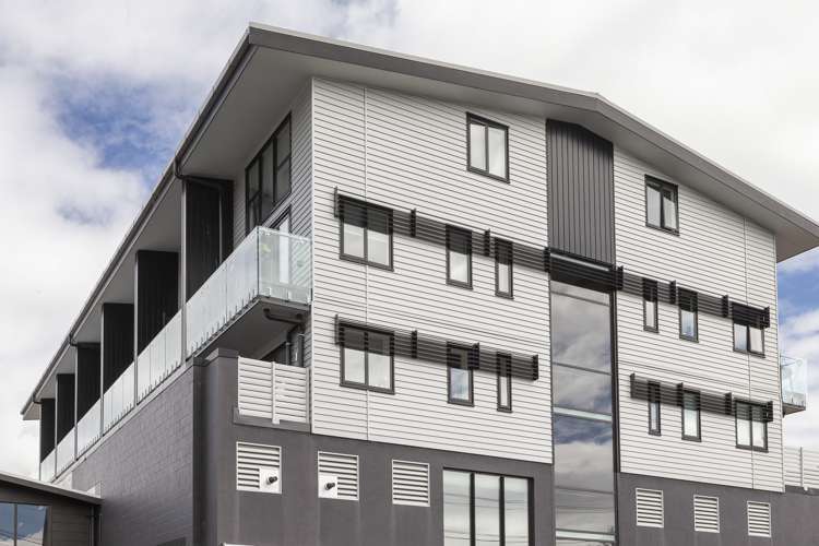 2j/12 Charles Street Mount Eden_11