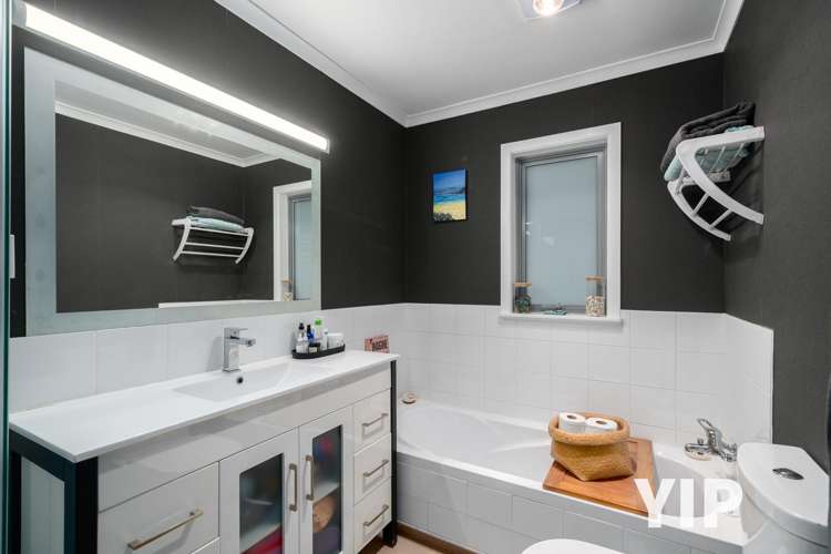 5 Hallewell Crescent Johnsonville_10