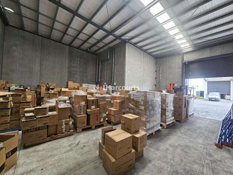 2/4 Rawiri Place Hobsonville_3