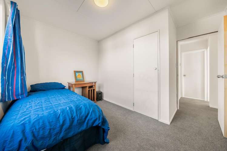 6 Longfellow Street Trentham_19