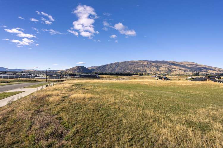 13 Simpson Crescent Wanaka_9
