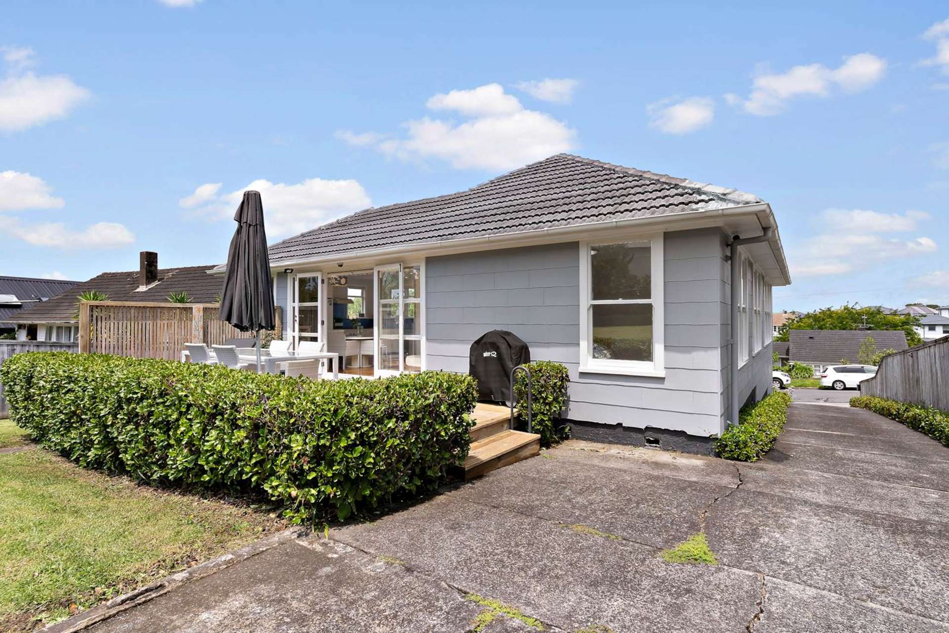 16 Clairville Crescent Wai O Taiki Bay_0
