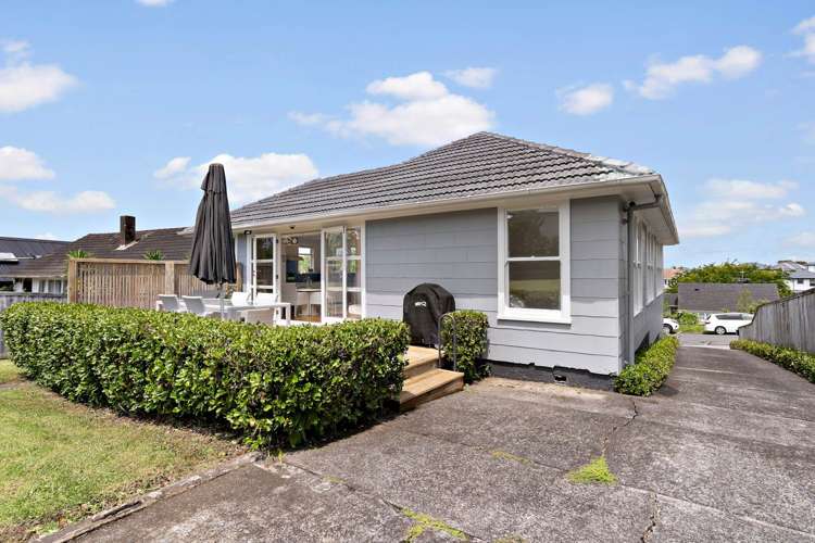 16 Clairville Crescent Wai O Taiki Bay_0