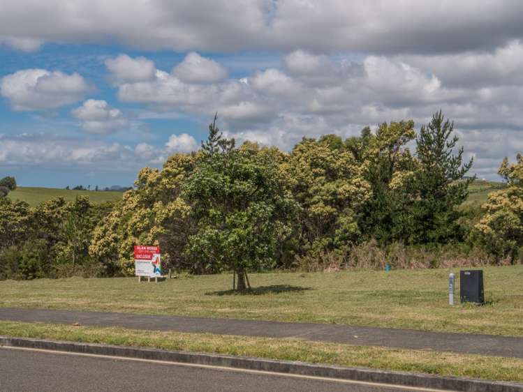 36 Dudley Crescent Cable Bay_3