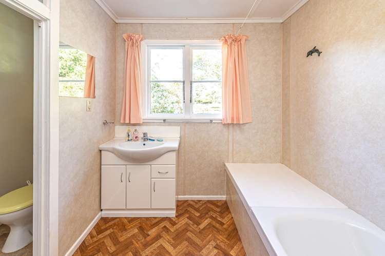 282 Parahaki Road Waverley_16