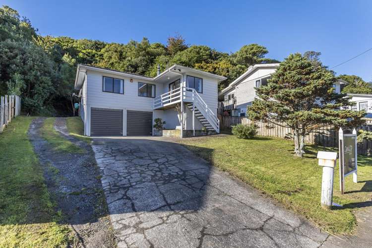 48 Cardiff Crescent Cannons Creek_19