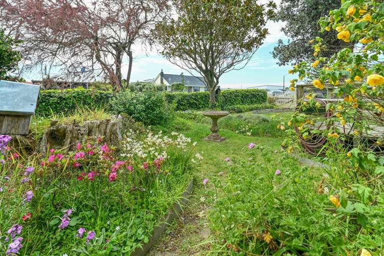 9 East Road Haumoana_3