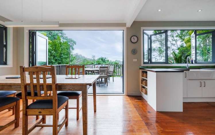 8 Tainui Road Titirangi_2