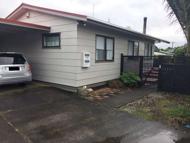 1/32 London Street Te Atatu Peninsula_1