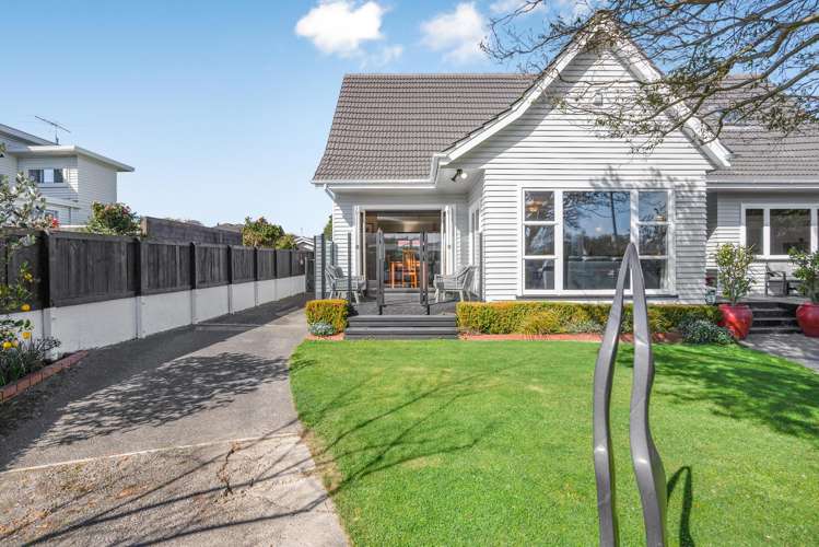 8 Bellevue Road Woburn_22