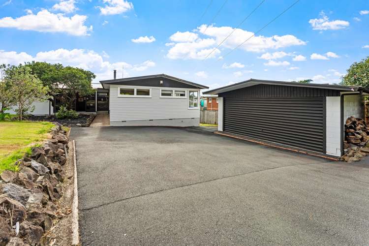 12 Tawhana Crescent Red Beach_24