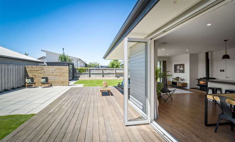 43 Sunline Avenue Lincoln_17