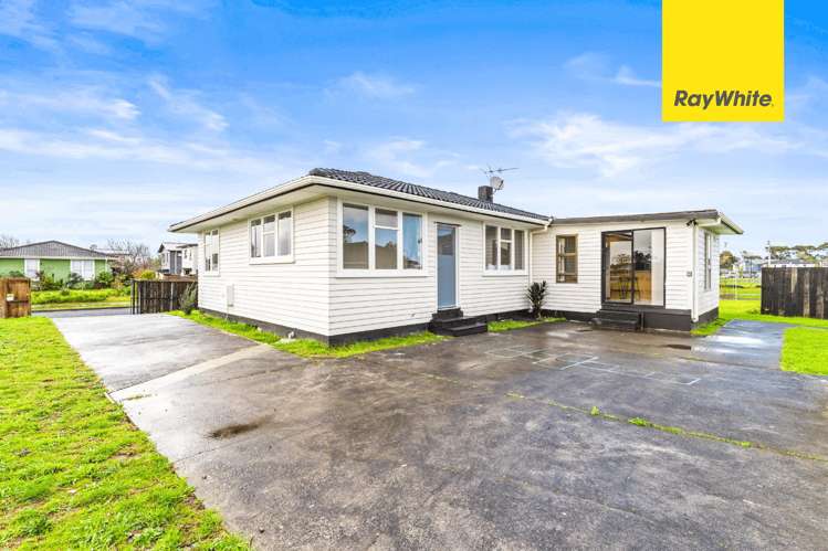 15 Mayflower  Close_0