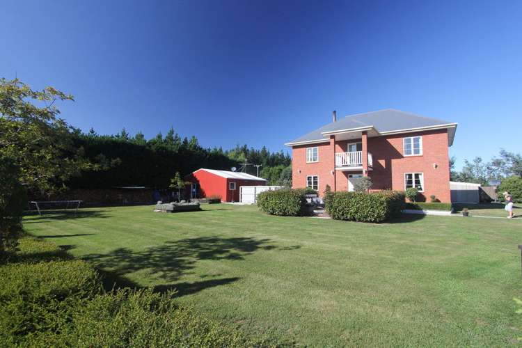 1119 Downs Road West Eyreton_17