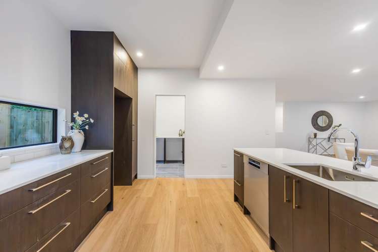 22/24 A&B Arataki Views Way Glen Eden_13