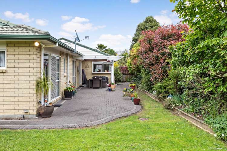 19 Trossach Place Wattle Downs_10