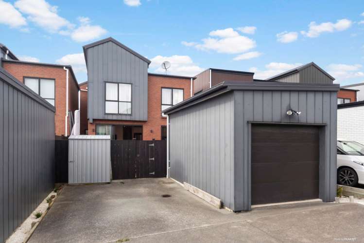 64 Joshua Carder Drive Hobsonville_13