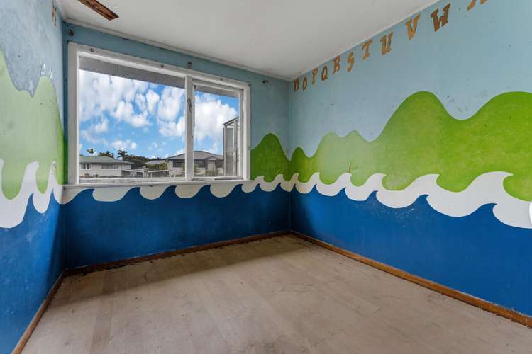 12 Ozich Avenue Te Atatu South_10