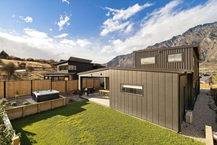 34 Friesian Close Jacks Point_33