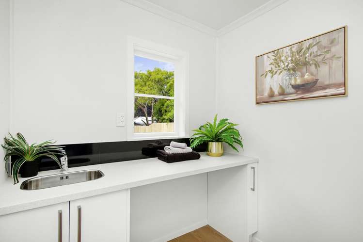 3 Wood Street Wainuiomata_13