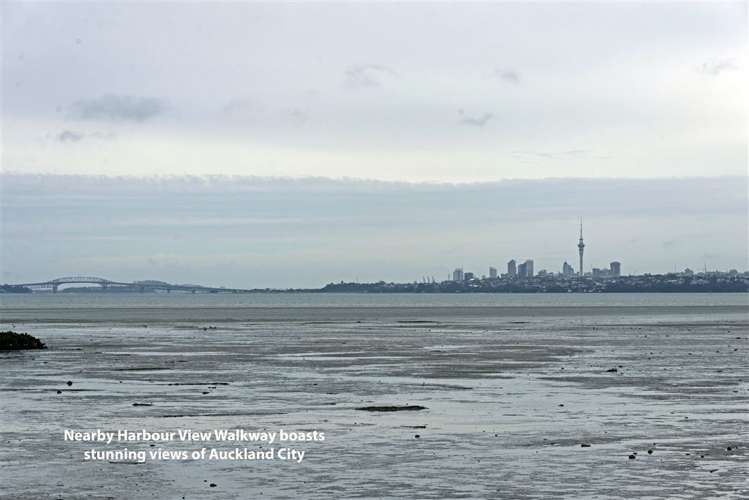 34 Beach Road Te Atatu Peninsula_15