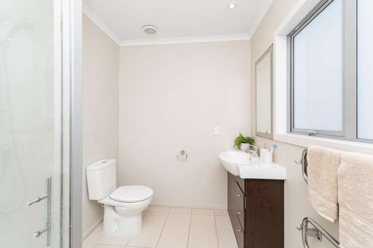 40 Te Puia Drive Aotea_15