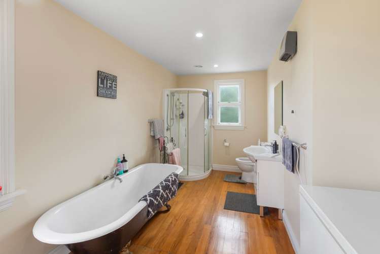 36 Railway Esplanade Gore_2