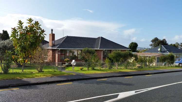 2 Cornwall Street Te Atatu South_0