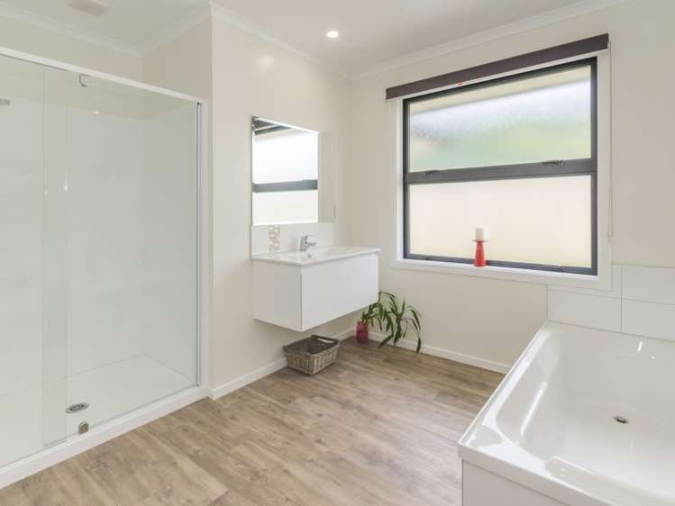 23 Waipunahau Road Waikanae_13