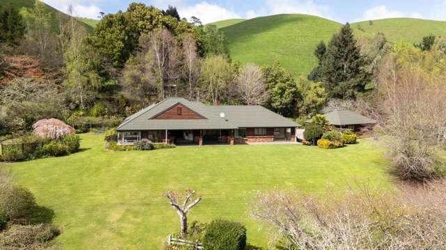 Quality Grazing Block with Spacious Family Home