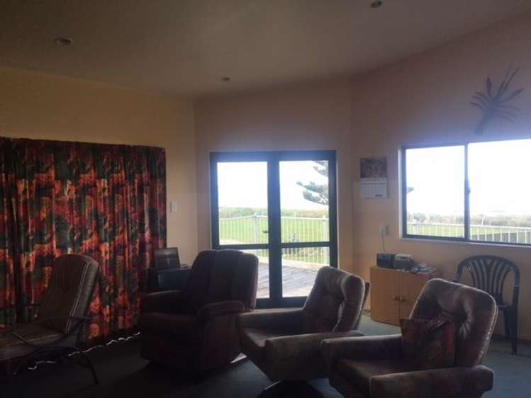 75b Akitio Esplanade Pongaroa_5