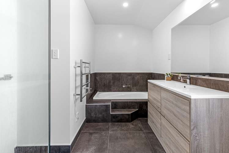 2/140 Lynn Road Bayview_15