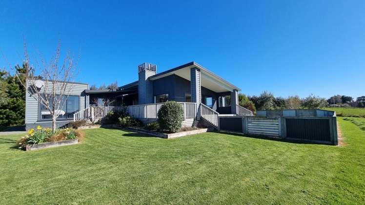 193 Orepuki Riverton Highway_0