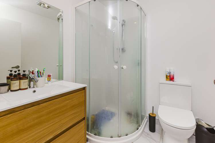 11 Aumarire Lane Favona_6