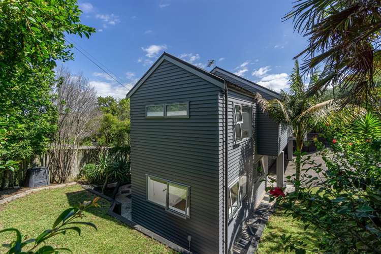 1/302 Beach Road Campbells Bay_17