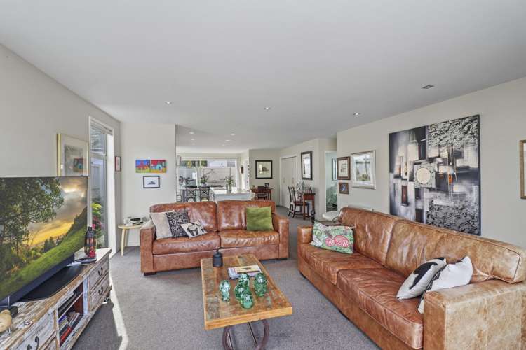 16 Saint Pauls Drive Brookfield_6