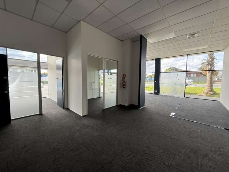 288 Te Atatu Road Te Atatu South_3