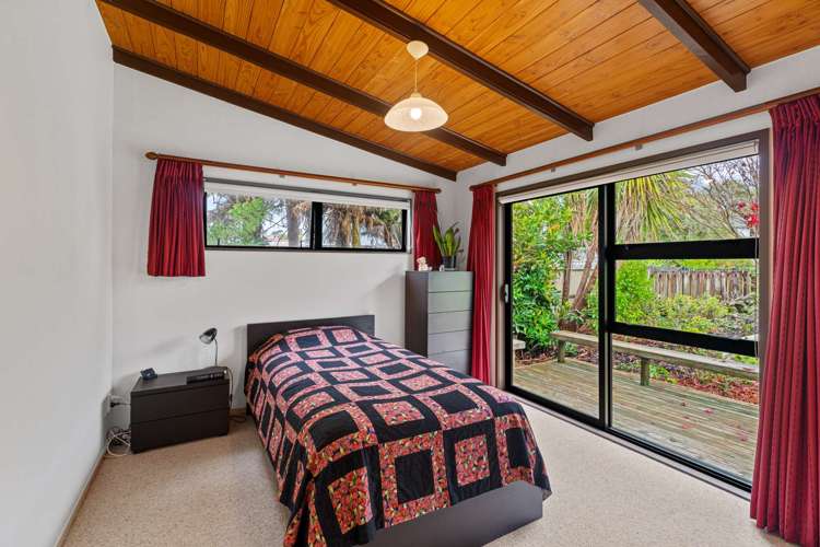 50 John Dee Crescent Red Beach_9