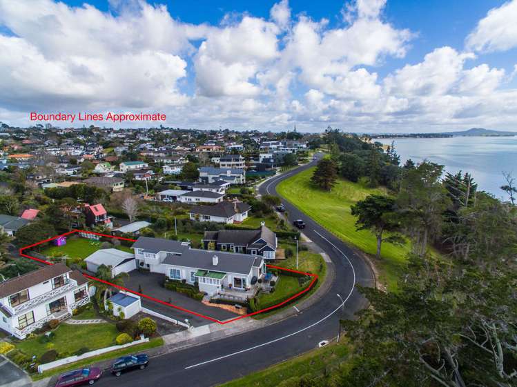 60 Marine Parade Mellons Bay_39