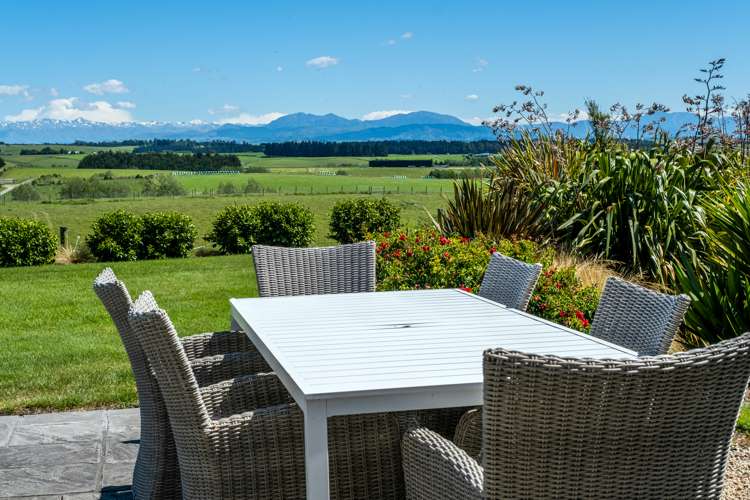 260 Spur Road Hadlow_24