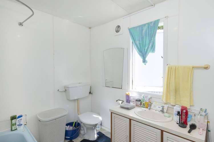 72 Awapuni Road Awapuni_16