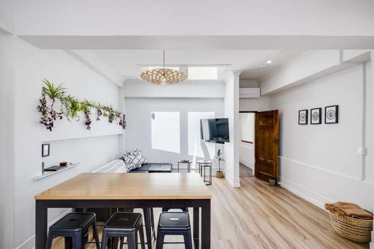 124 Queen Street East Hastings Central_3